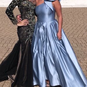 Light blue one shoulder dress